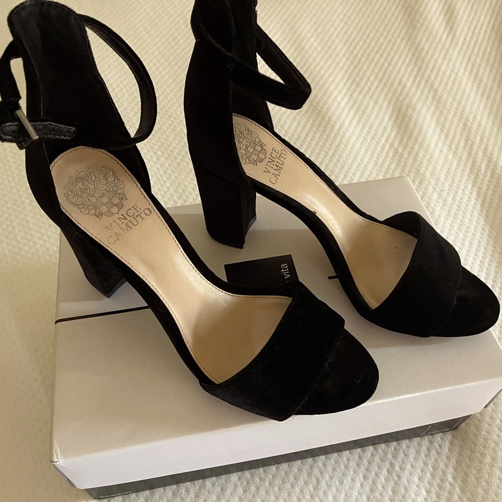 Vince Camuto heel